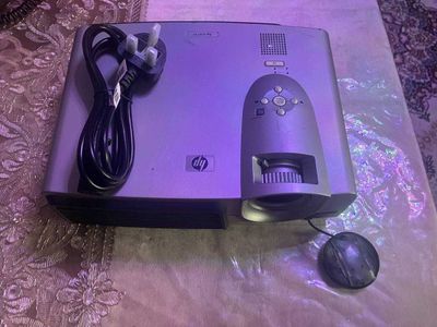 Proektor Проектор HP