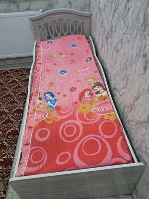 Bolalar kravati soni 2 ta