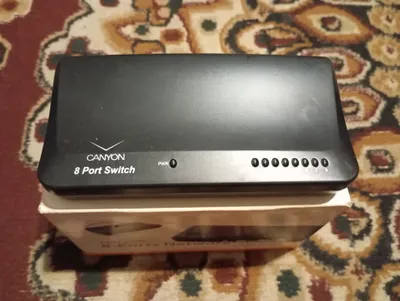 Новый Мегабитный 8 портовый свитч