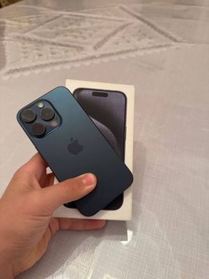 iPhone 15pro 256