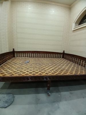 Tapchan krovat sotiladi taxtali yangiday