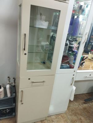 Шкаф для салона красоты