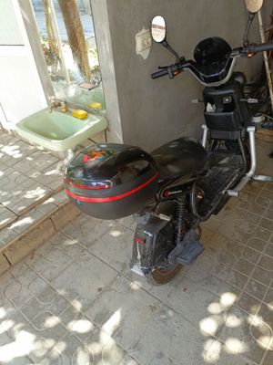 Skuter sotiladi holati yangi probeg 250 km