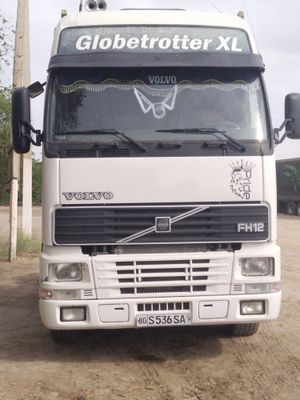 Тягач сотлади VOLVO FH12