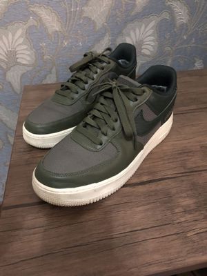 Продаются кроссовки NIKE