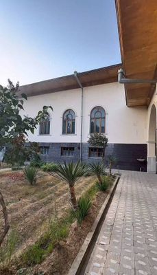 Kotta 10 sotixli xonadon, Zarbdor mahalla