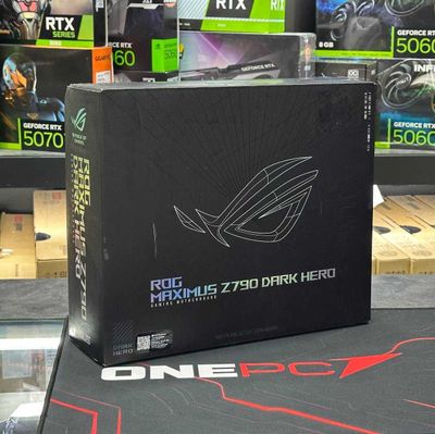 Materinskaya plata ASUS ROG STRIX MAXIMUS Z790 DARK HERO LGA1700