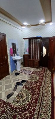 Urganch shahar gaydar maktab yoni.3-qavat 3honali 100kv barcha sharoit