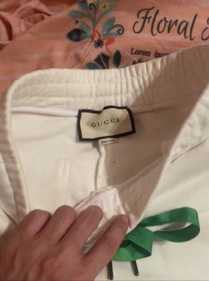Сотилади Gucci S размер