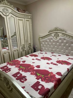 Спальный комплект продаются срочно