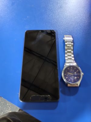 POCO C 65 sotladi 8.256