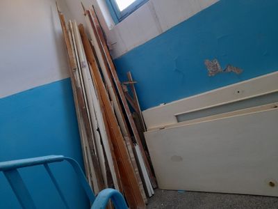 Eshik sotiladi 50.000 sum