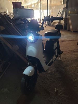 Skuter elektro 2025