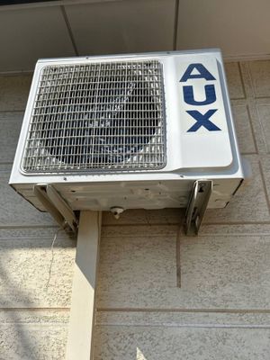 AUX 24 talik.
