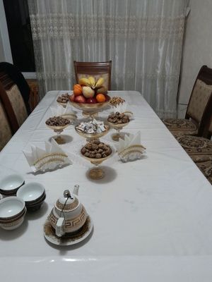 yongoqdan yasalgan  toza stol stul 10 talik