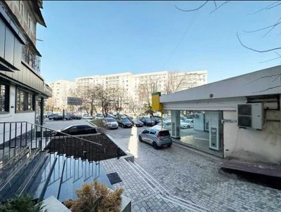 Айбека улица пересечение Нукусская рядом Б\Ц "Авалон" 156 кв.м 4 ком.