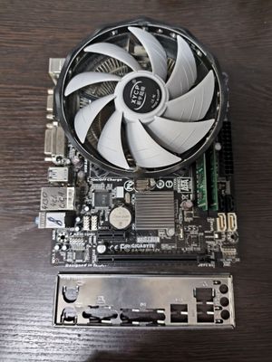 Gigabyte H81+i5 4590+16Gb