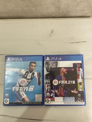 Fifa 21 - 19 в хорошем состоянии. цена за два диска