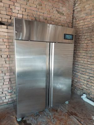 Срочный протаю большой холодельник