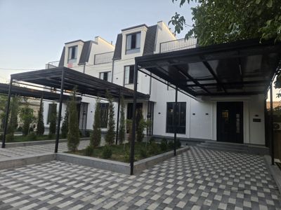 Продаются 2 одинаковых коттеджа!Sotuvda 2 ta bir xil kottedj!