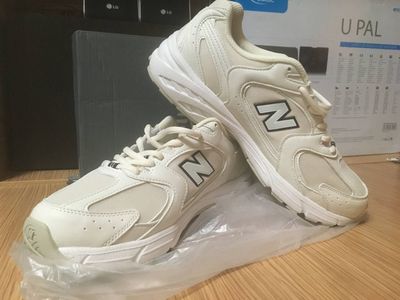 Кроссовки New Balance. Новые. В фирменной упаковке.