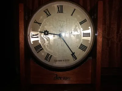 Часы СССР Читайте описании внимательно Смотрите 6 фото