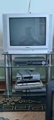Телевизор LG FLetron и Phillips