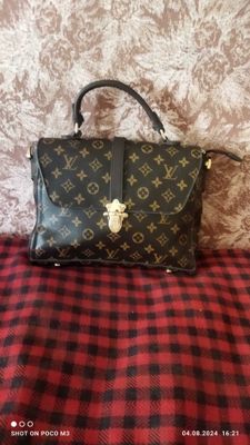 Сумка Louis Vuitton