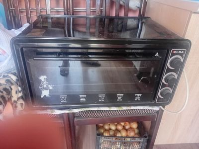 Продаю Духовую печь