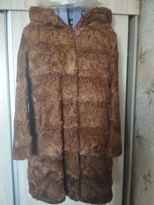 Натуральная шубка,каракуль 48-50