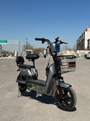 Skuter eng arzoni bizda optom narxda CH15