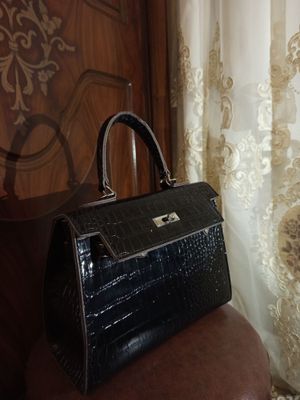 Черная повседневная сумка