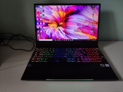 Igravoy notebook iCore7 ОЗУ 16gb videokart 6