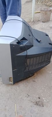 Televizor LG bahasi kelisimli
