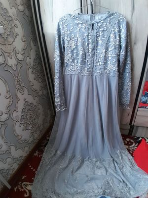 Sotiladi aybi yo'q faqat 1,2 marta kiyilgan