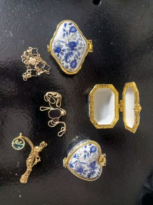 Продам фарфоровые шкатулки
