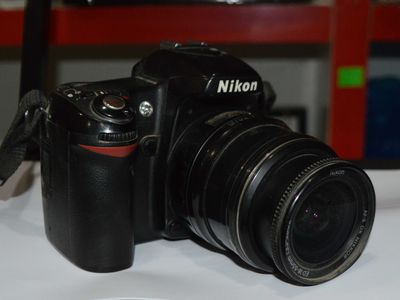 Nikon D80 sotiladi