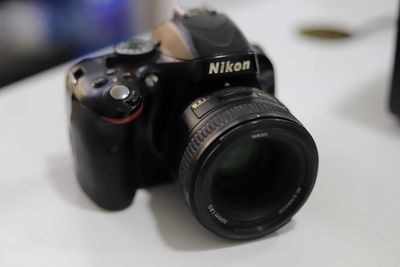 Nikon 5100 sotiladi 50mm portret obyektib bilan