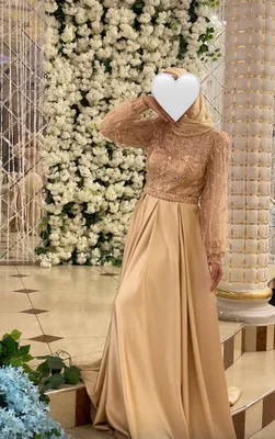 Vecherniy ko’ylak 1 marta kiyilgan 100$