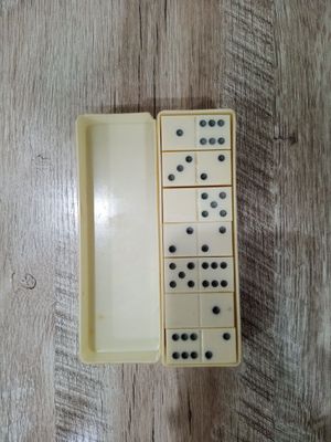 Домино продаётся