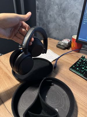 SONY WH 100 XM 4 продаеться