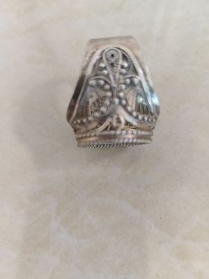 Продам Серебряны и кольца мужские и часы