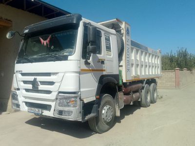 Howo sinotruk самосвал газли