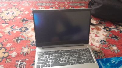 Lenovo IdeaPad 3 Protsessor Intel core i3 11 pokoleniya Hard:1tb Opera