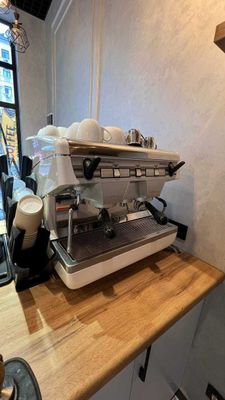 Продается профессиональная кофемашина Nuova Simonelli Appia II Compact