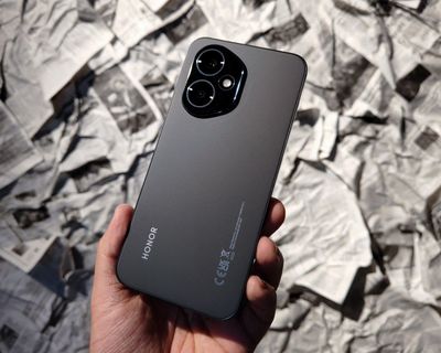 HONOR 400 (12/256).