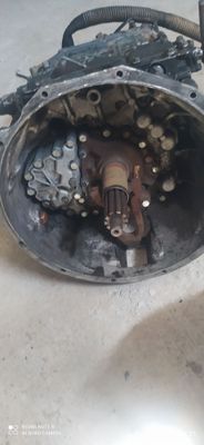 ZF karobka sotiladi