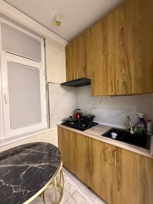 ARENDA .Olmazor BERUNIY metroga yaqin 2xonli kvartira arendaga berilad