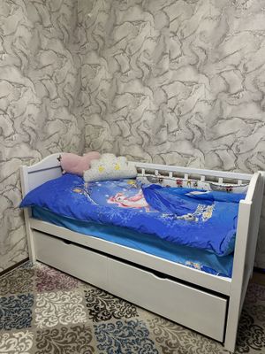 Продам кровать с матрасом подрастковую