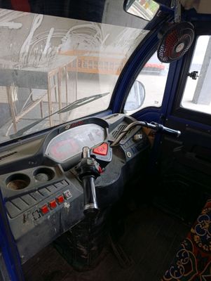 motorolyor ishlatilgan. Tahsil yuradi.Tezligi 70